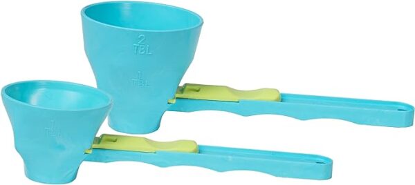 the original measuring scoop + funnel No spill preparation of protein powder